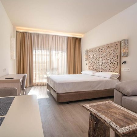 Aljarafe Suites By Qhotels Gelves ภายนอก รูปภาพ