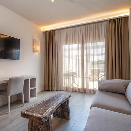 Aljarafe Suites By Qhotels Gelves ภายนอก รูปภาพ