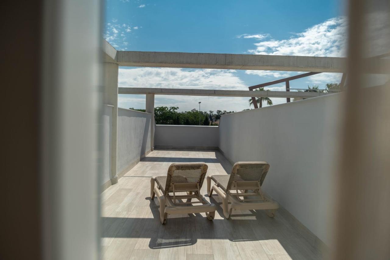 Aljarafe Suites By Qhotels Gelves ภายนอก รูปภาพ