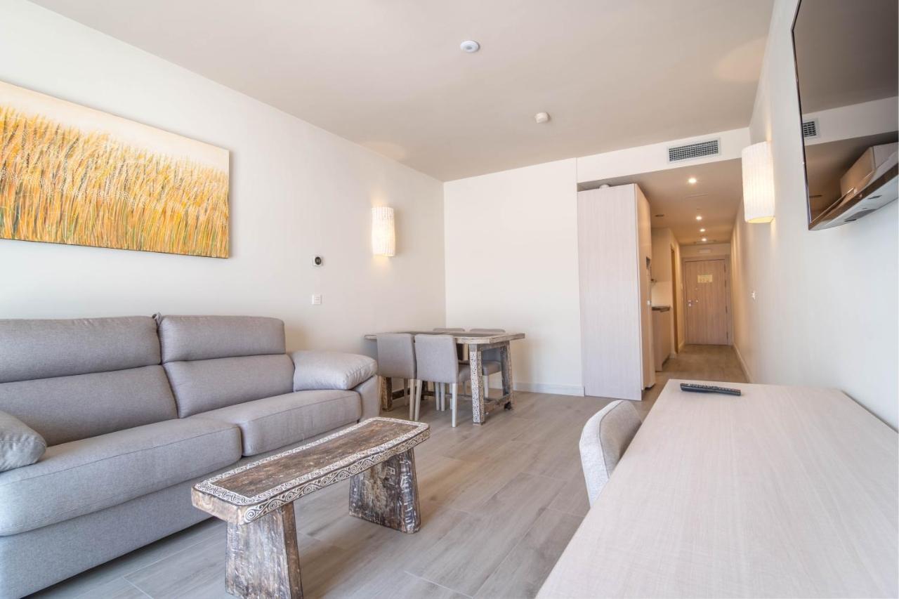 Aljarafe Suites By Qhotels Gelves ภายนอก รูปภาพ